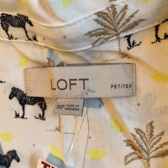 NWT Ann Taylor white button up long sleeve top with zebras and palm trees - Picture 8 of 10